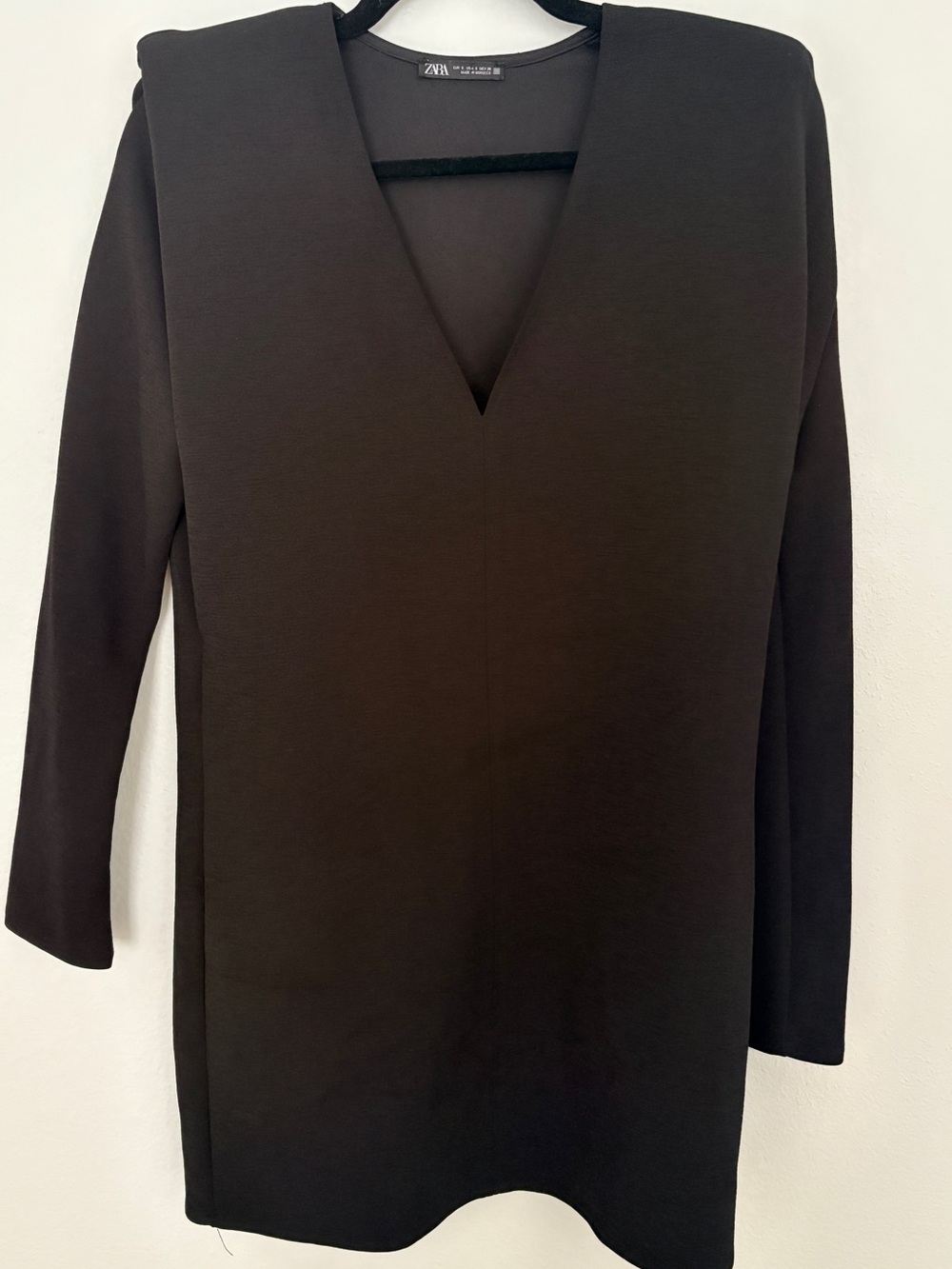 Zara Black V-Neck Long Sleeve Shift Dress with Structured Shoulders
